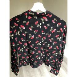 Nieuw: Zara blousje zwart met kersjes maat S