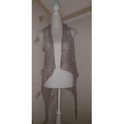 Kanten vest, Cream! z.g.a.n.