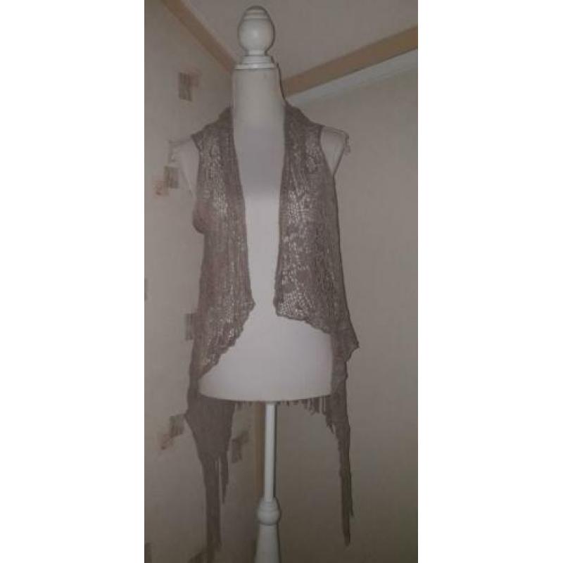 Kanten vest, Cream! z.g.a.n.