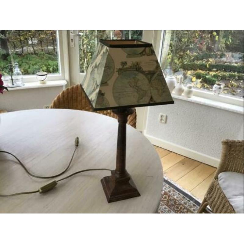Schemerlamp met roestkleurige voet 47 cm hoog