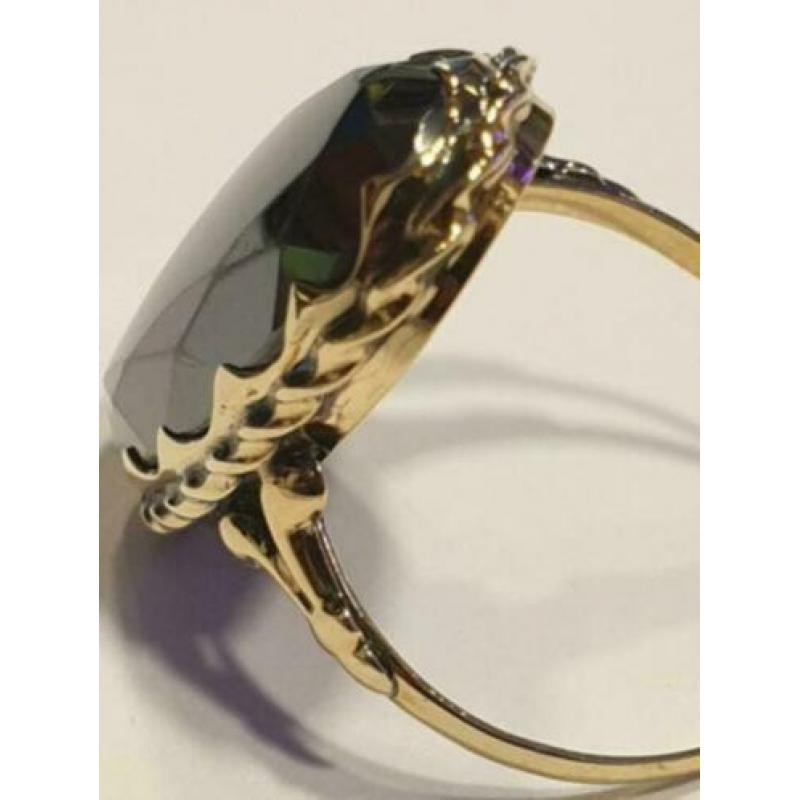 Mooie 14 karaat gouden ring met Hematiet