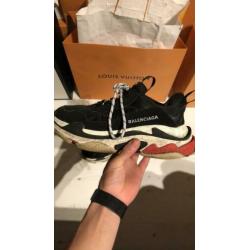 Balenciaga Triple s (40) (Gucci Louis vuiton dior ysl yeezy)