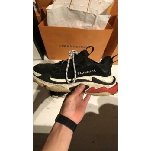 Balenciaga Triple s (40) (Gucci Louis vuiton dior ysl yeezy)