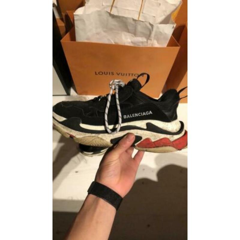 Balenciaga Triple s (40) (Gucci Louis vuiton dior ysl yeezy)