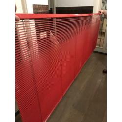 Rode Luxaflex Aluminium Jaloezie 16 mm