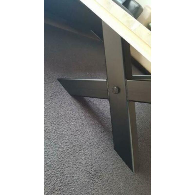 Industriele steigerhouten (salon / eet) tafels