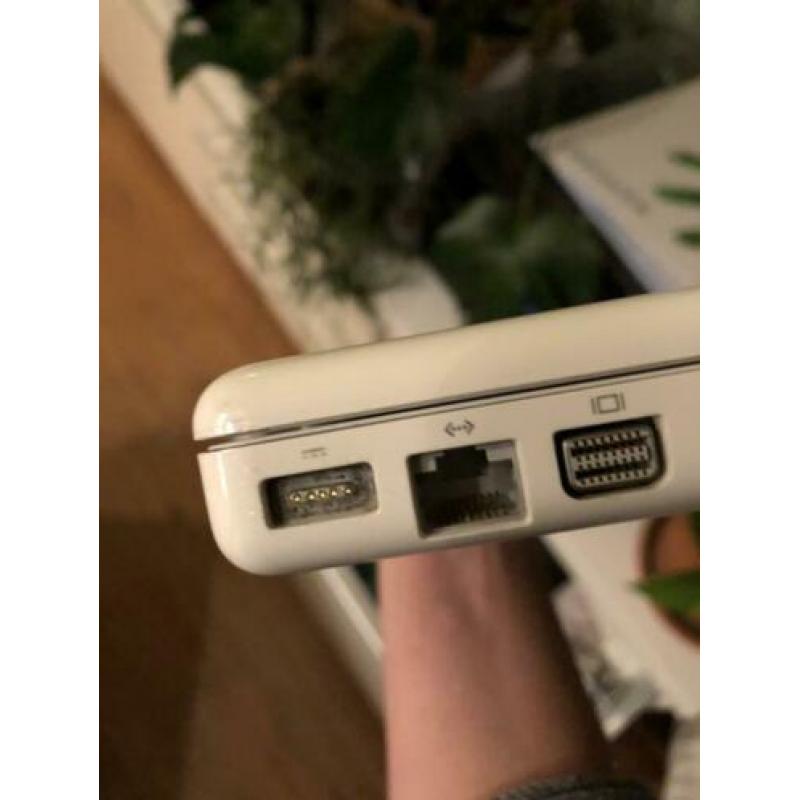 Gezocht: oplader macbook A1181 (Magsafe 60W)