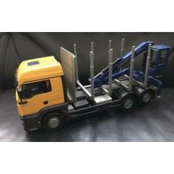 Kunststof Vrachtwagen M.A.N. bomen Truck met laadkraan
