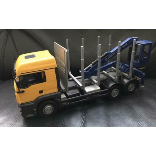 Kunststof Vrachtwagen M.A.N. bomen Truck met laadkraan