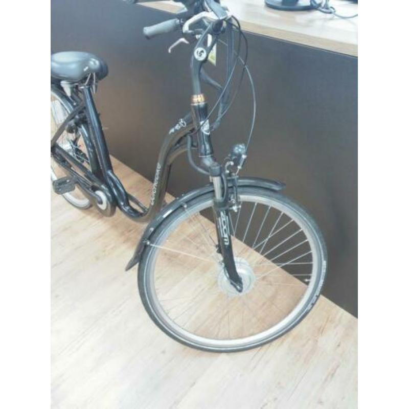 Dutch e bike met lage instap