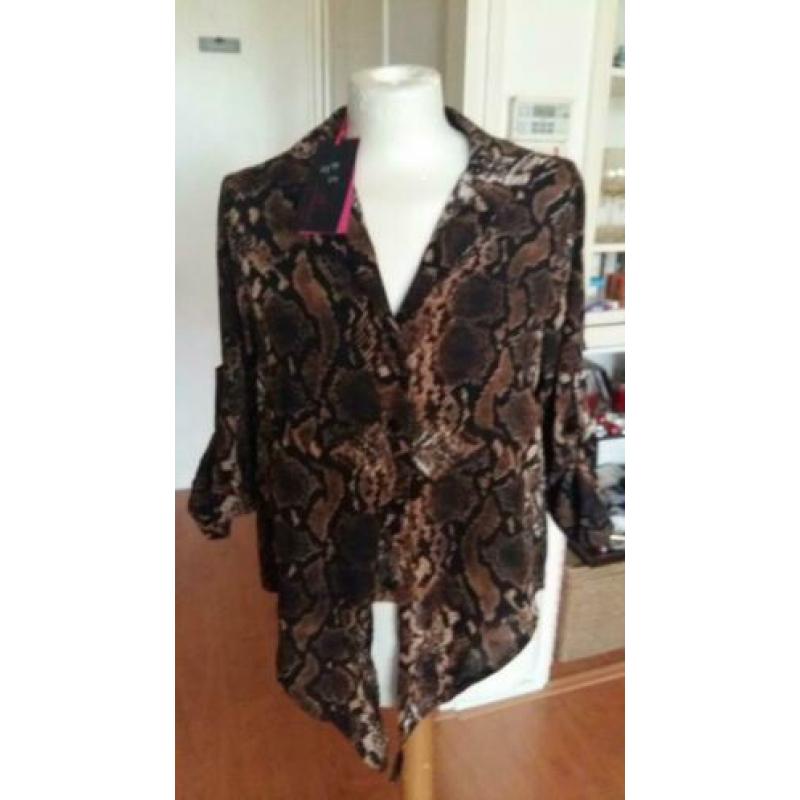 Prachtige blouse; savinni ( m ) nieuw.