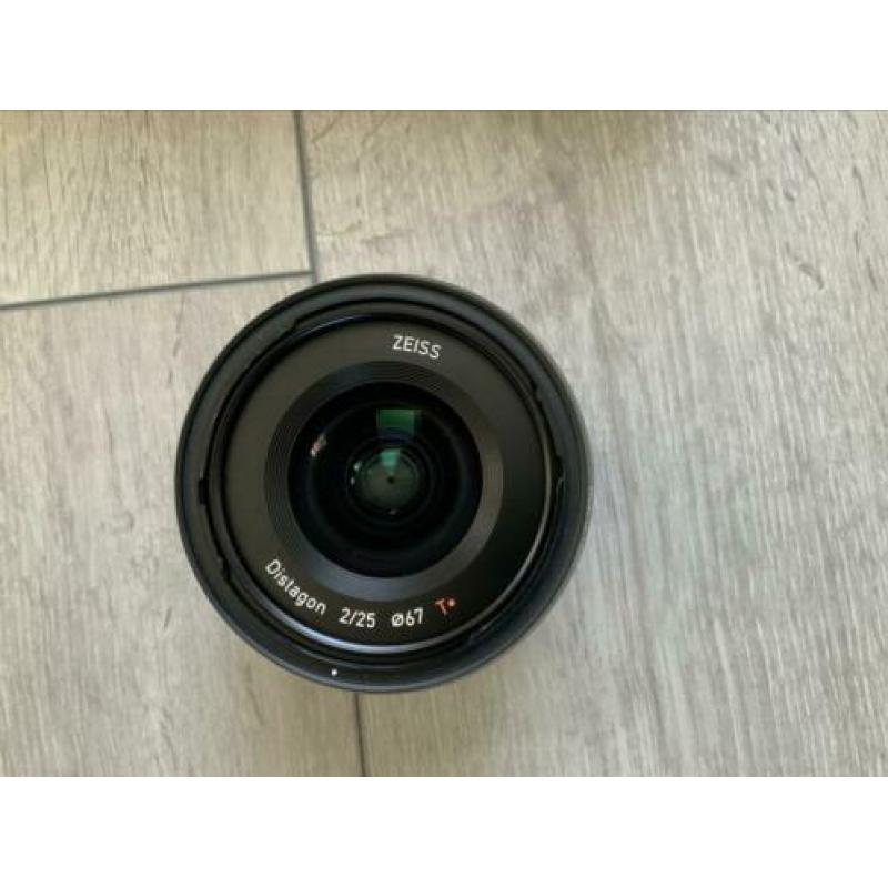 Zeiss Batis 25mm