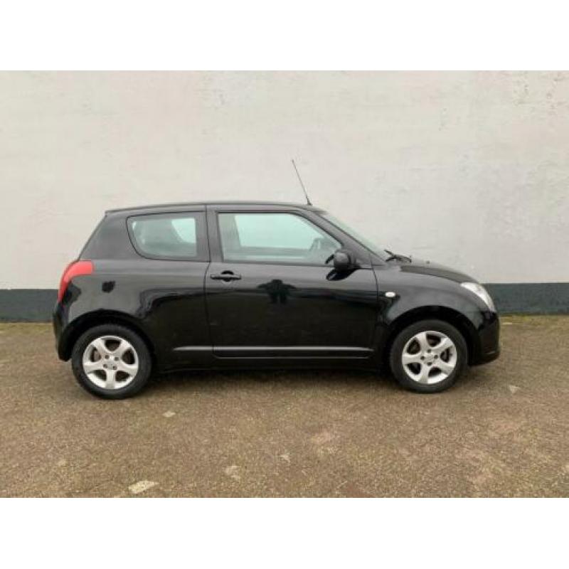Suzuki Swift 1.3 Exclusive - Airco