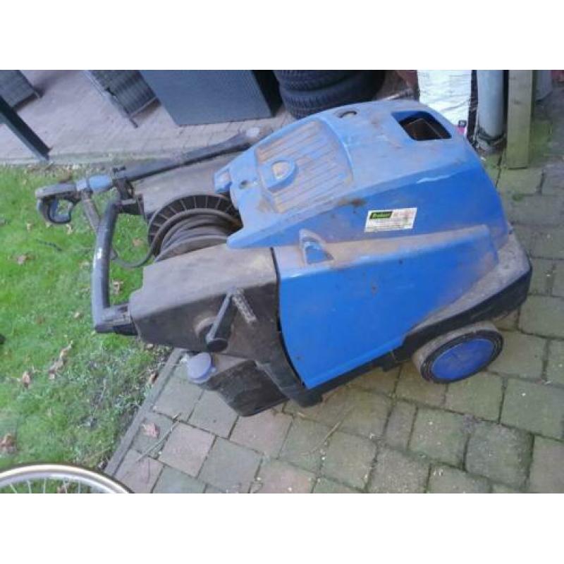 Nilfisk stoomcleaner op 220 volt