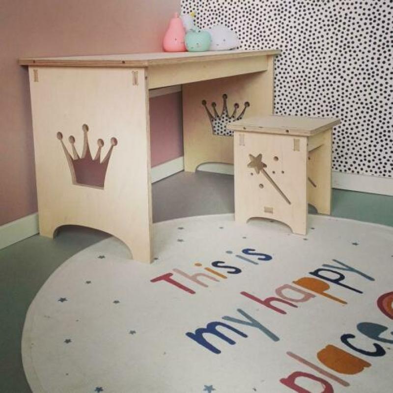 Houten kindertafelt speelsetje speelgoedkist bank krukje