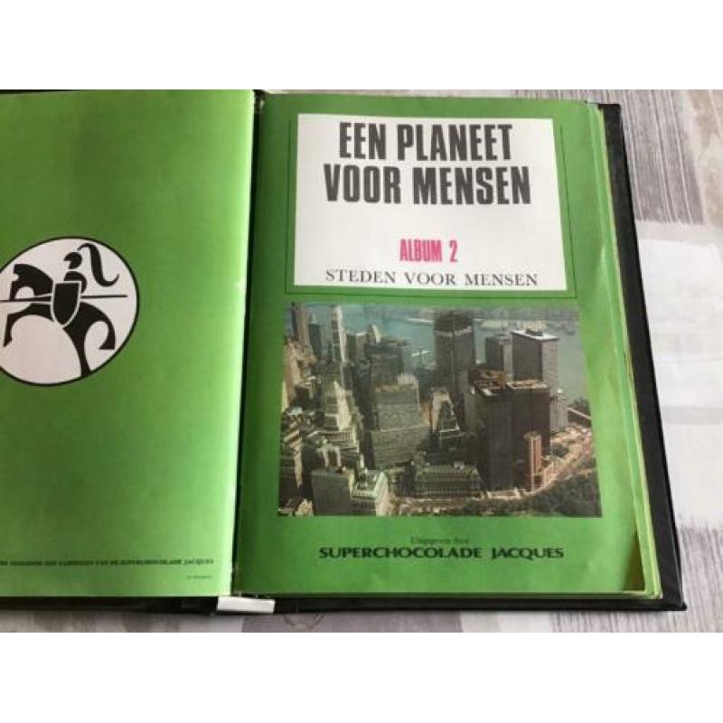BOEKEN ; PLANEET VOOR MENSEN 4 stuks , algemene kennis