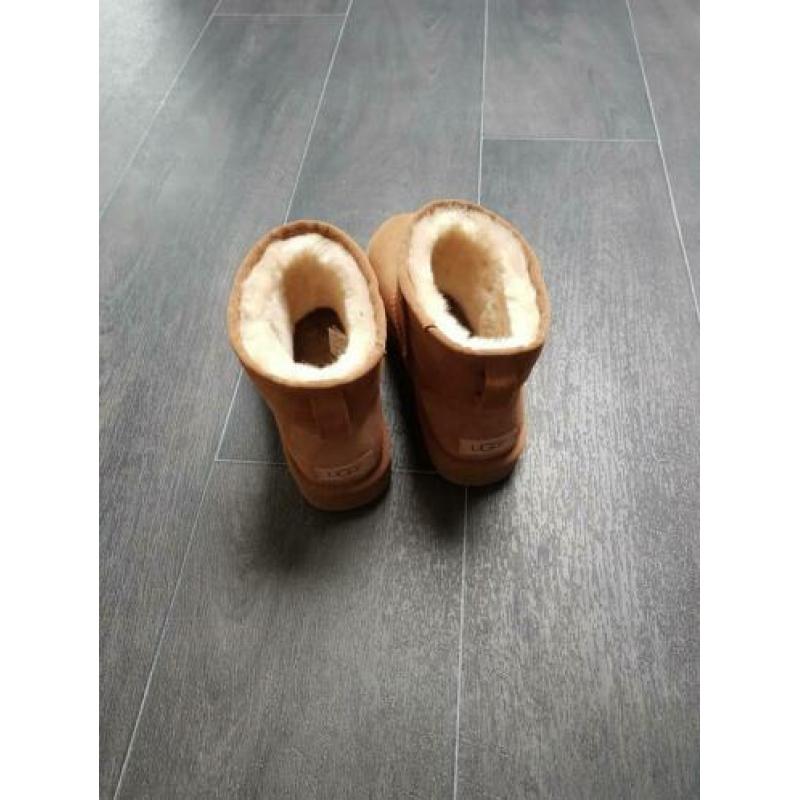 UGG classic mini II - maat 39
