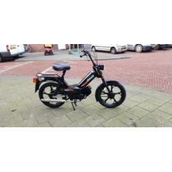 Zeer nette tomos met blauwe kenteken start en rijd goed