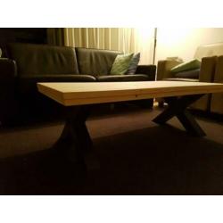 Industriele steigerhouten (salon / eet) tafels