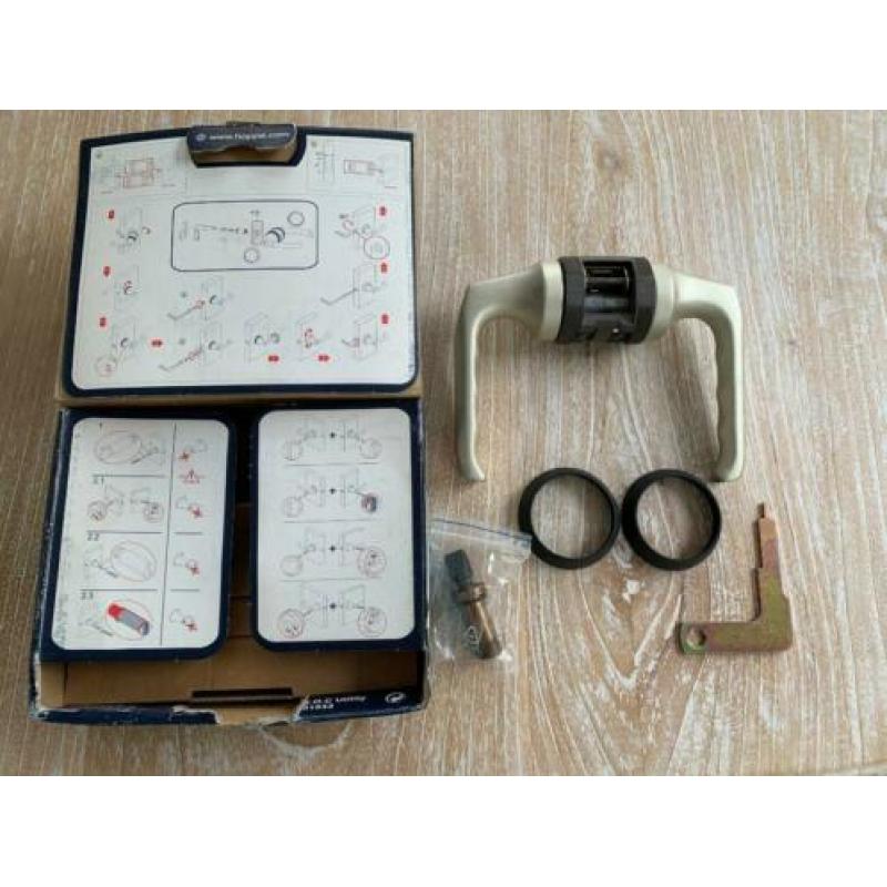 Nieuwe set Hoppe HCS loopdeurkrukken. All in one systeem