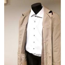 Trenchcoat jas van het merk delmod in de maat 46