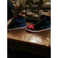 Nike Air Jordan 1 UNC to Chi