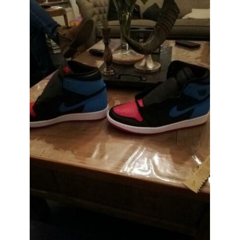 Nike Air Jordan 1 UNC to Chi