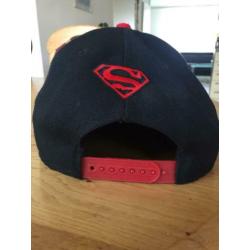 Snapback petten €10 P/S