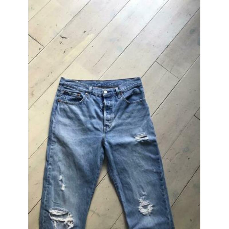 Levi’s 501 cropped jeans mt 30