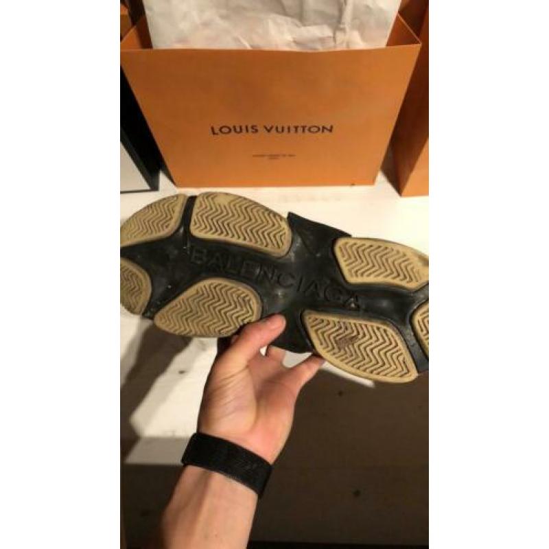 Balenciaga Triple s (40) (Gucci Louis vuiton dior ysl yeezy)
