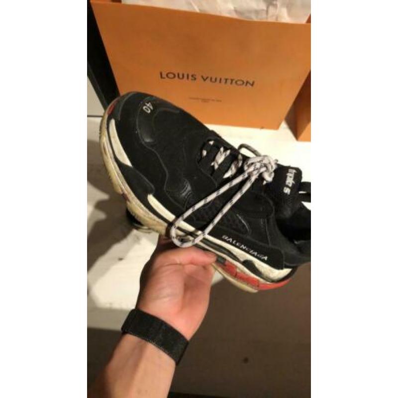 Balenciaga Triple s (40) (Gucci Louis vuiton dior ysl yeezy)