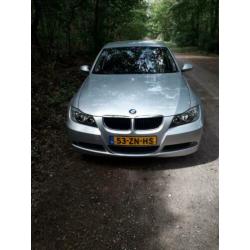 BMW 3-Serie 2.0 I 318 2008 Grijs
