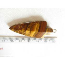 Hanger van tijgeroog 50 x 20 x 6 mm.