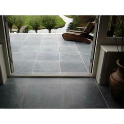 terrastegels Vietnamese hardsteen Abdij 60x60 cm verouderd