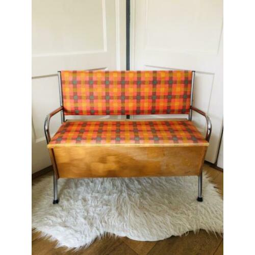 Gaaf retro klepbankje met metalen buizenframe vintage bankje
