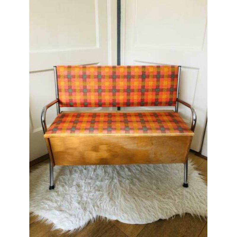 Gaaf retro klepbankje met metalen buizenframe vintage bankje