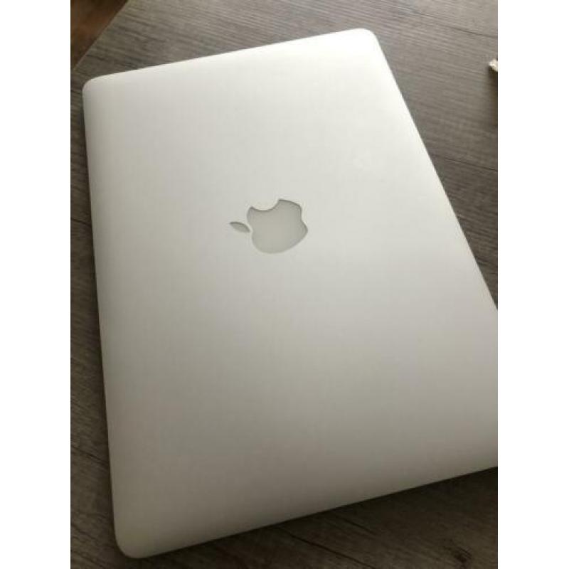 MacBook Air 2013 256SSD 4GB | Office 2019 | 270 cycli