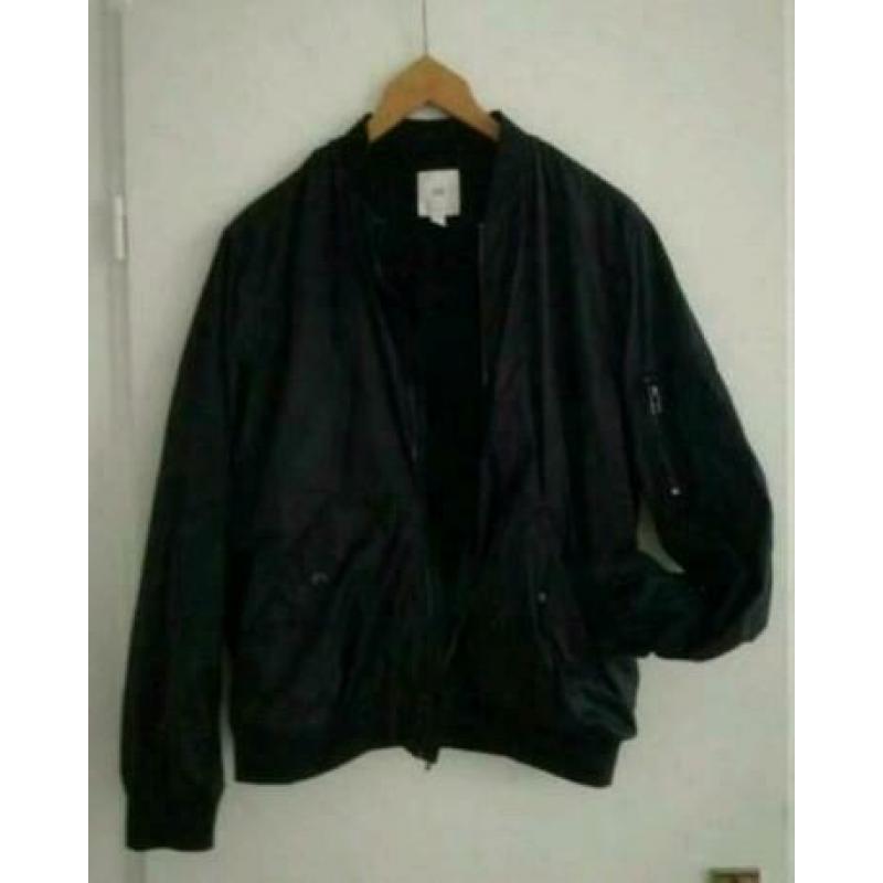 Zwart jasje H&M dun gevoerd jack jasje maat L