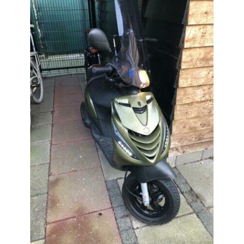 Piaggio zip 2000 injectie