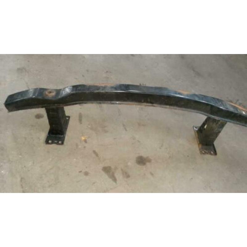 Bumper balk bmw e92 335e wordt gedemonteerd!