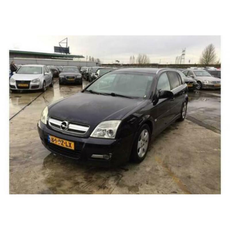 Opel Signum 2.2 ELEGANCE