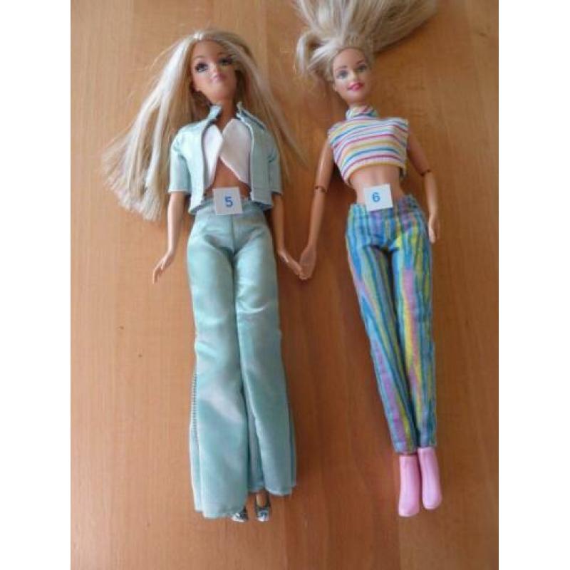 Barbies verschillende merken en uit verschillende jaren.