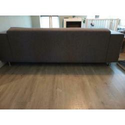 Nette design bank van Jame