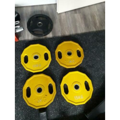 217,5 kg rubber gewichtschijven+ olympische stang +...