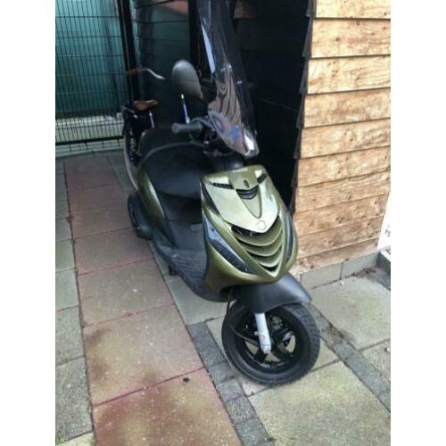 Piaggio zip 2000 injectie