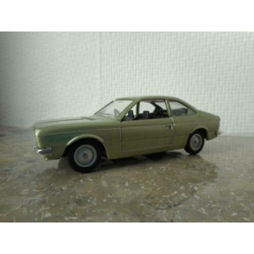 Lancia Beta Coupé 1800 / Solido 1:43