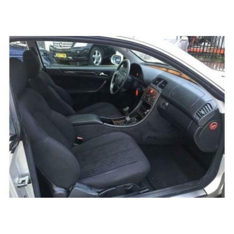 Mercedes-Benz CLK-klasse 200 Sport