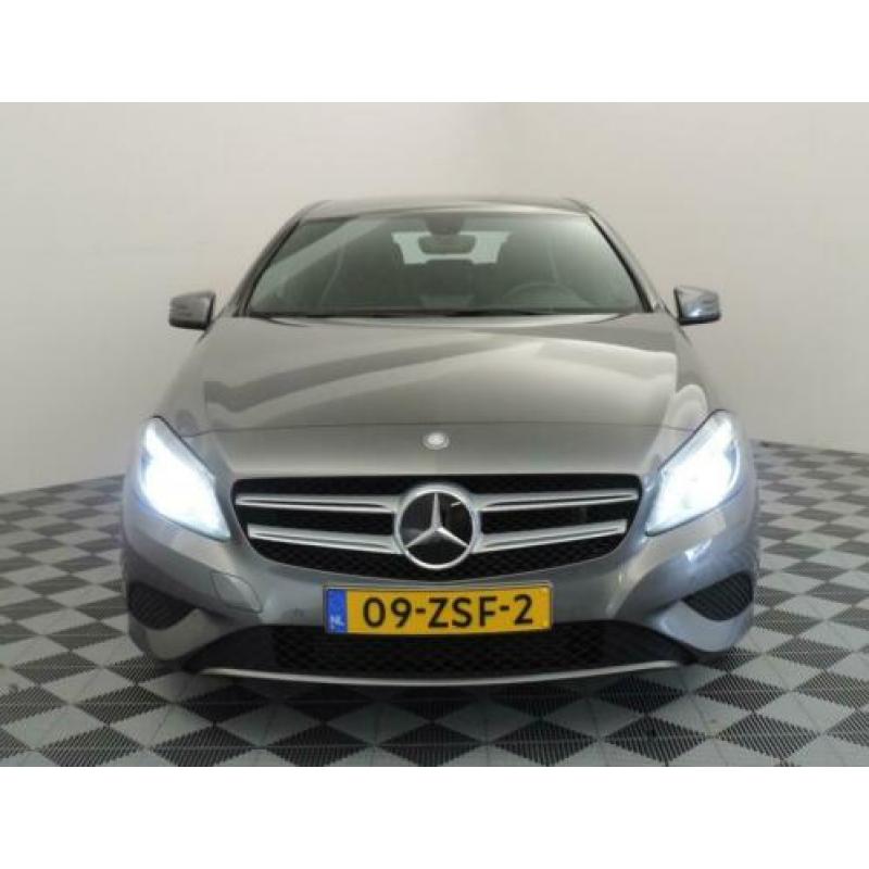 Mercedes-Benz A-Klasse 180 Aut7 AMG-line (leer,navi,xenon)