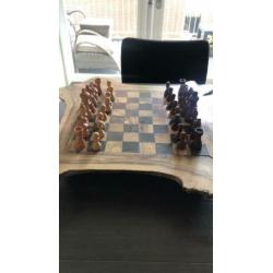 Te koop houten schaakspel/schaaktafel