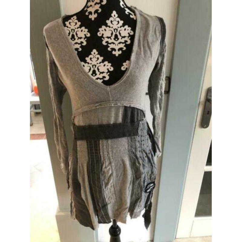 Tuniek desigual mt 42